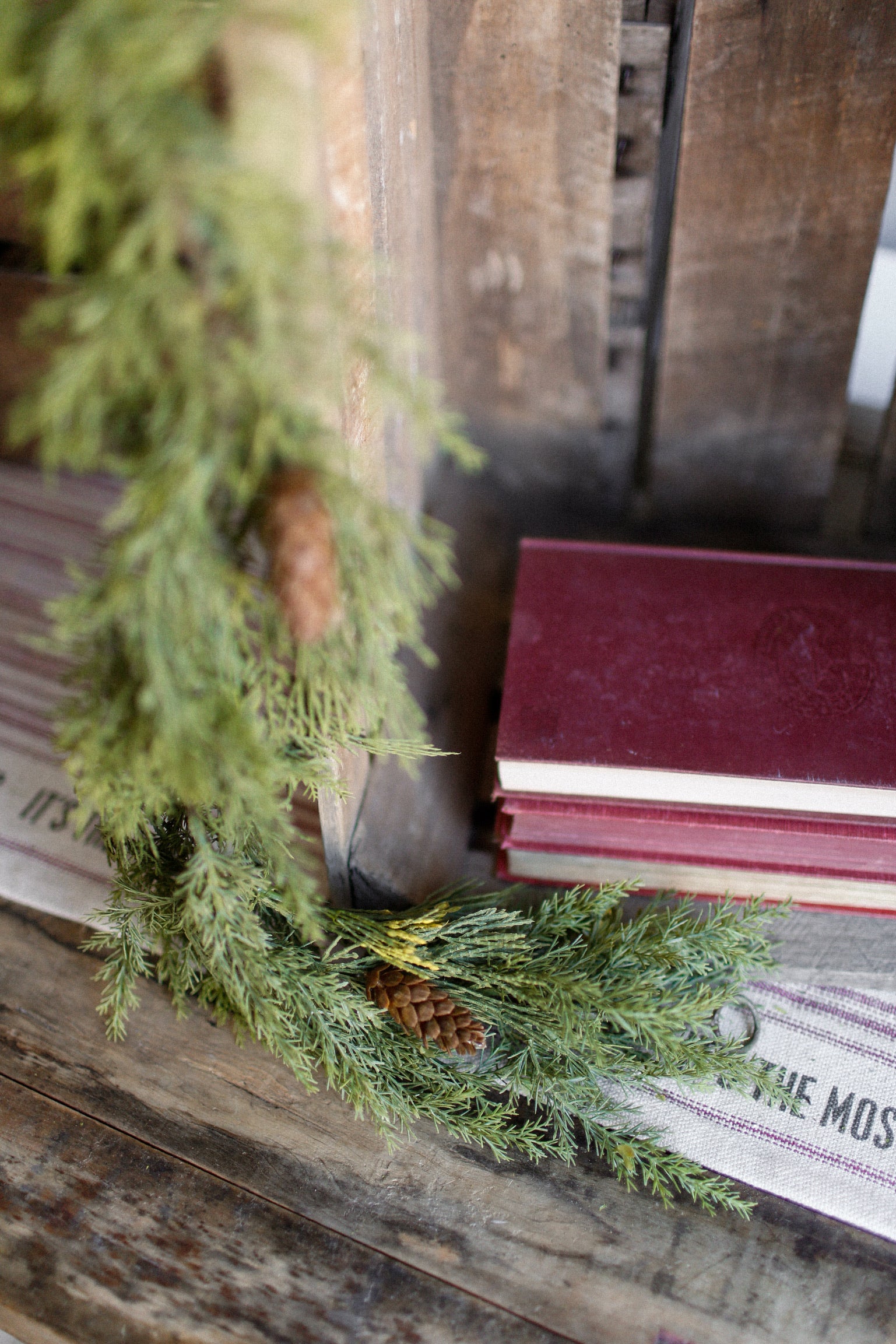 Alpine Cedar Garland