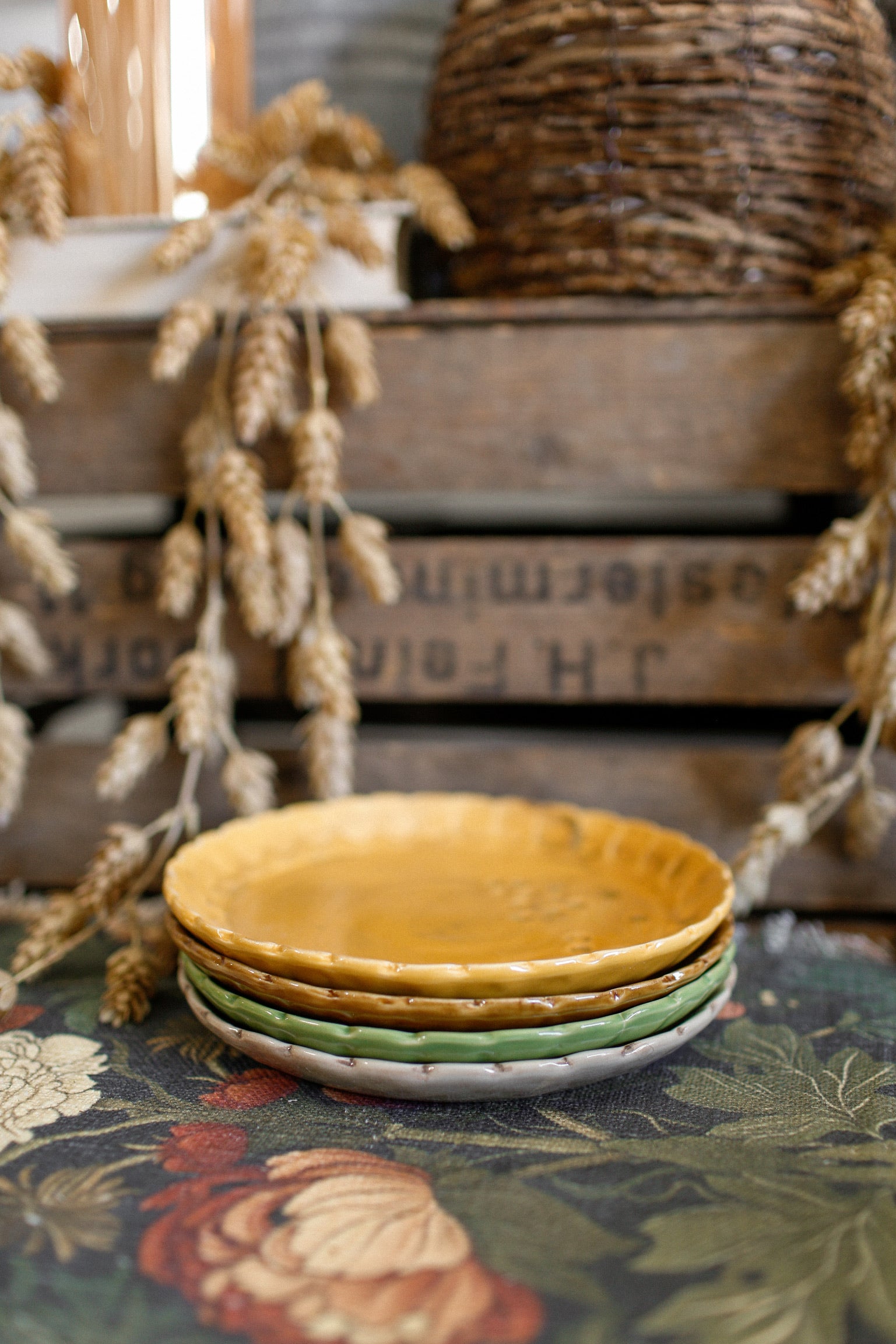 Stoneware Botanical Plate
