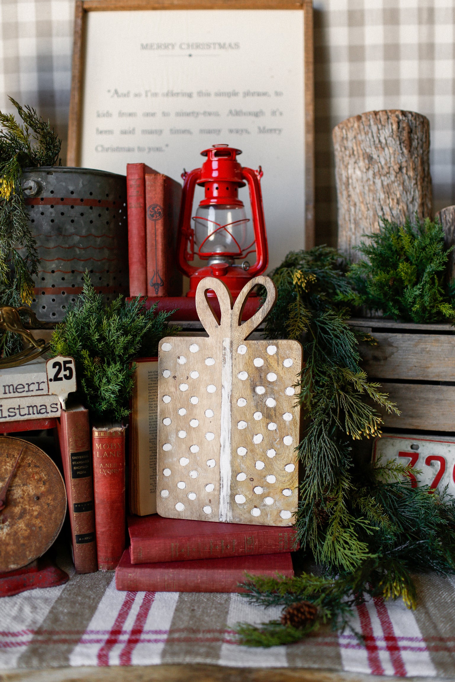 Mango Wood Gift Cutting Board