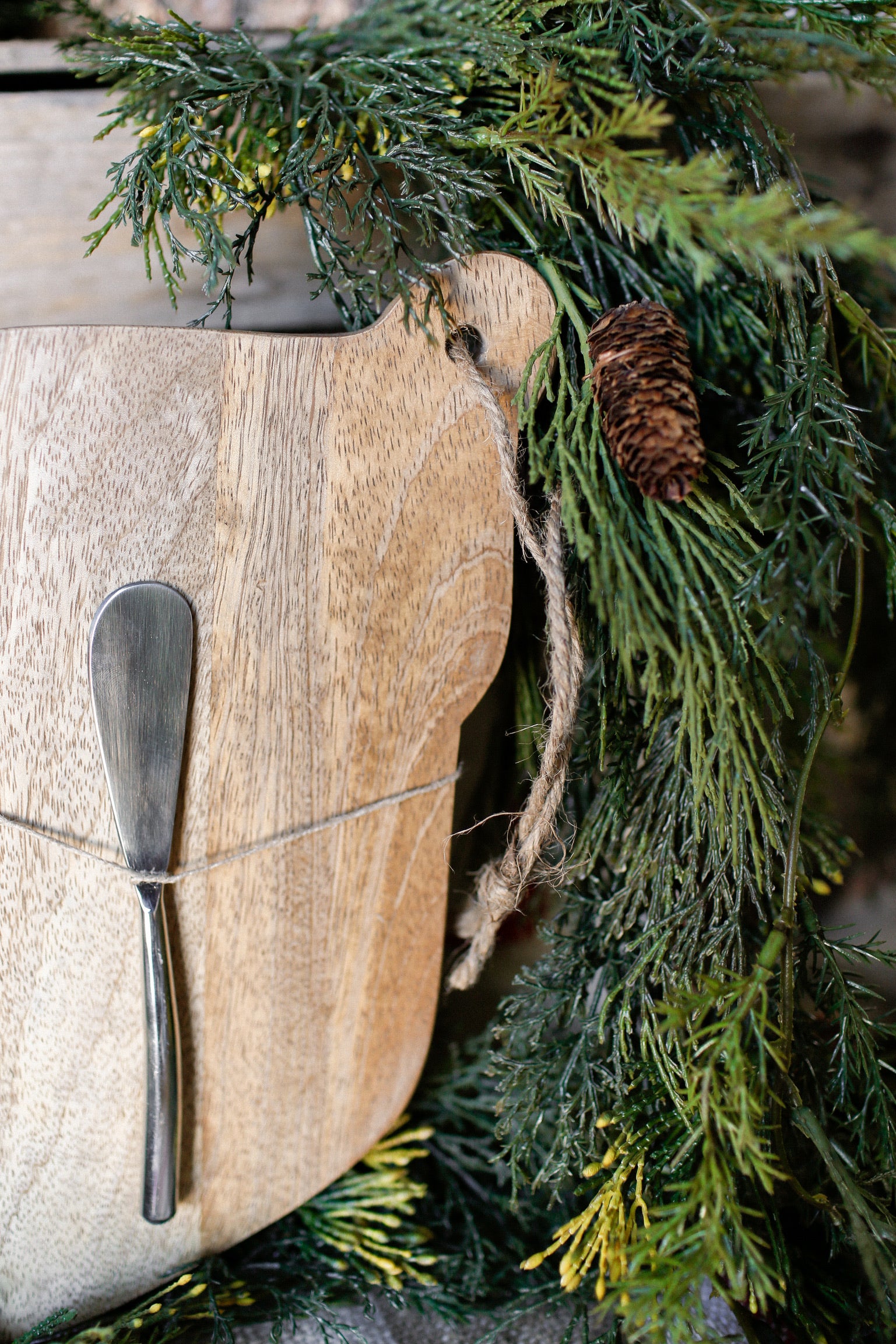 Holiday Board and Knife Set