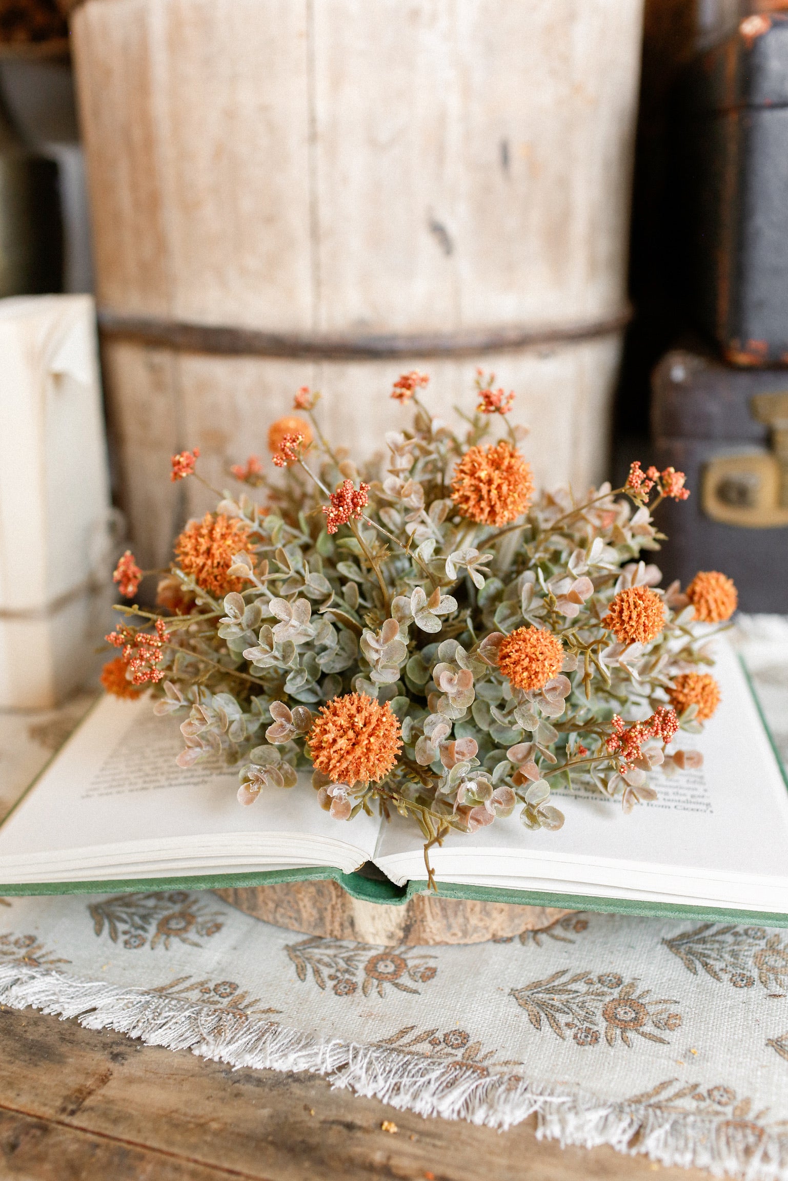 Whimsy Wildflower Sphere (Pumpkin)