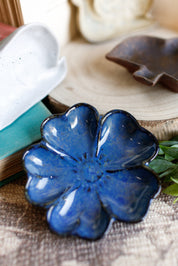 Stoneware Flora & Fauna Dish