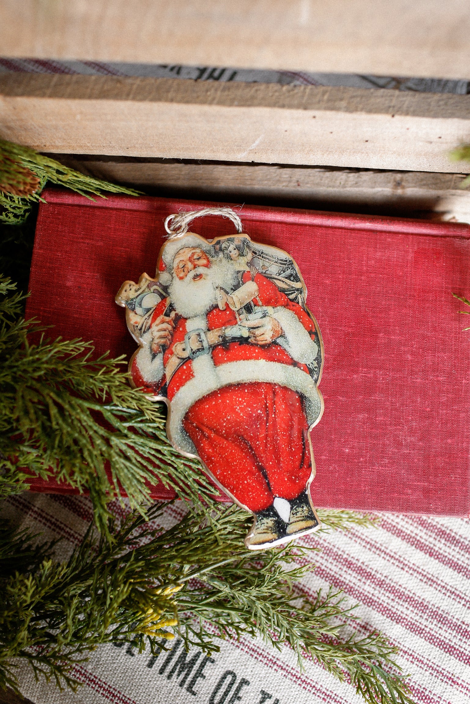 Retro Kris Kringle Ornament