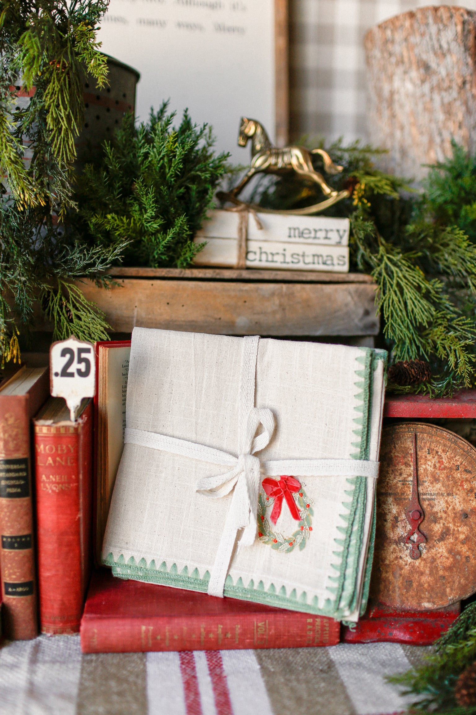 Embroidered Wreath Napkins