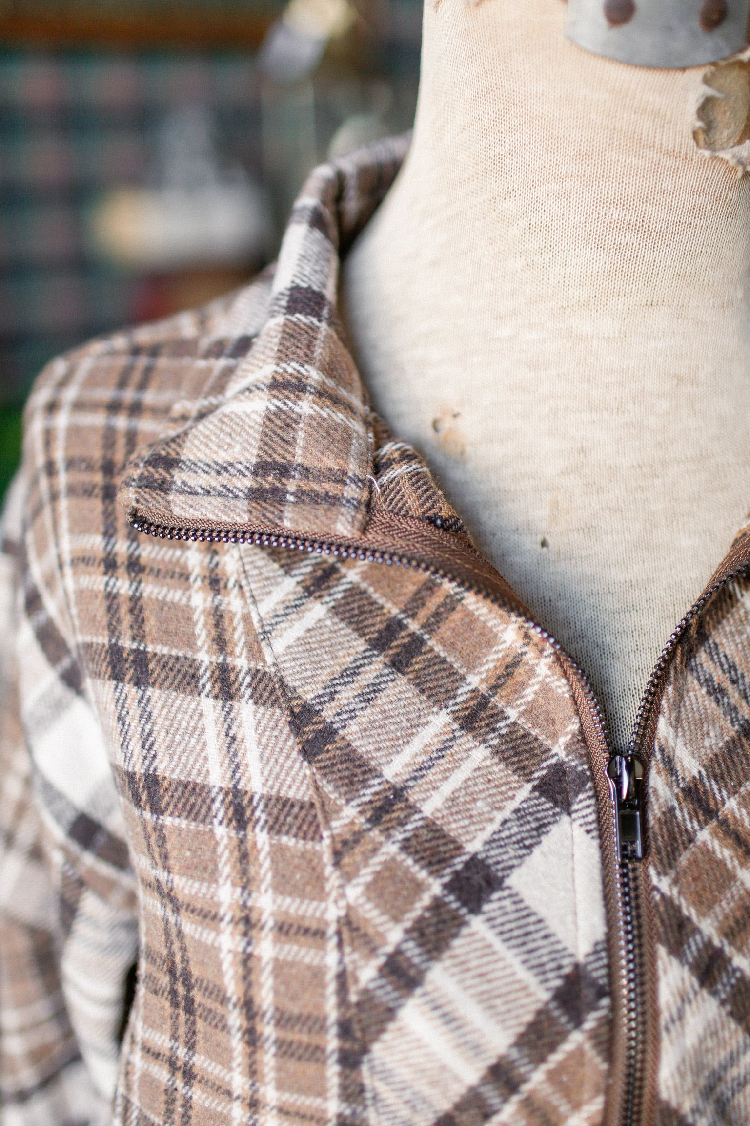 Cotswolds Plaid Pullover