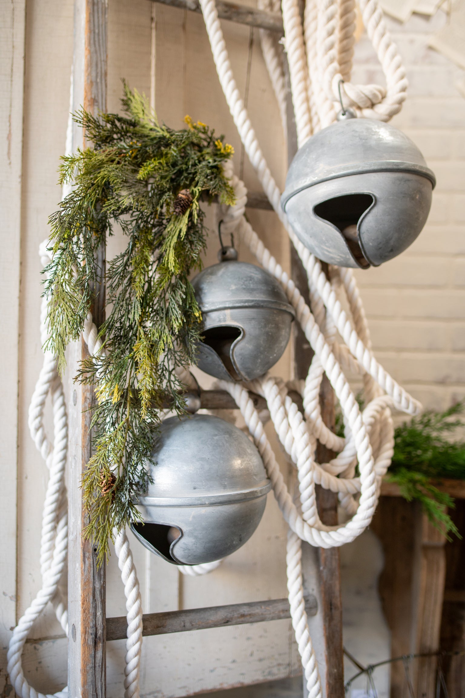 Aged Metal Bell (3 Sizes)