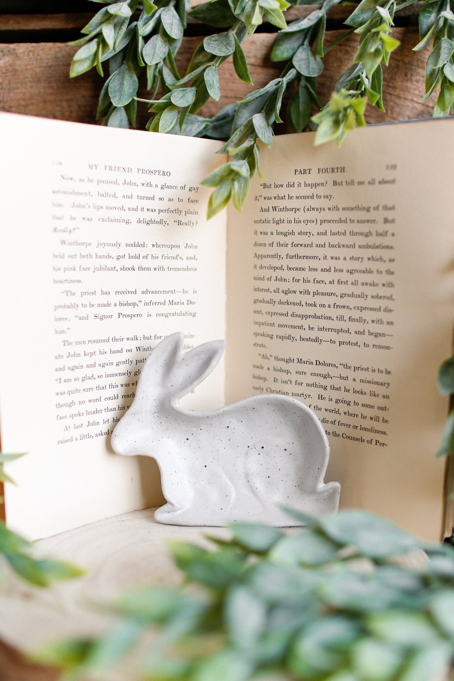 Stoneware Flora & Fauna Dish