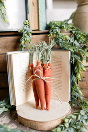 Handmade Primitive Grass Carrot Bundle