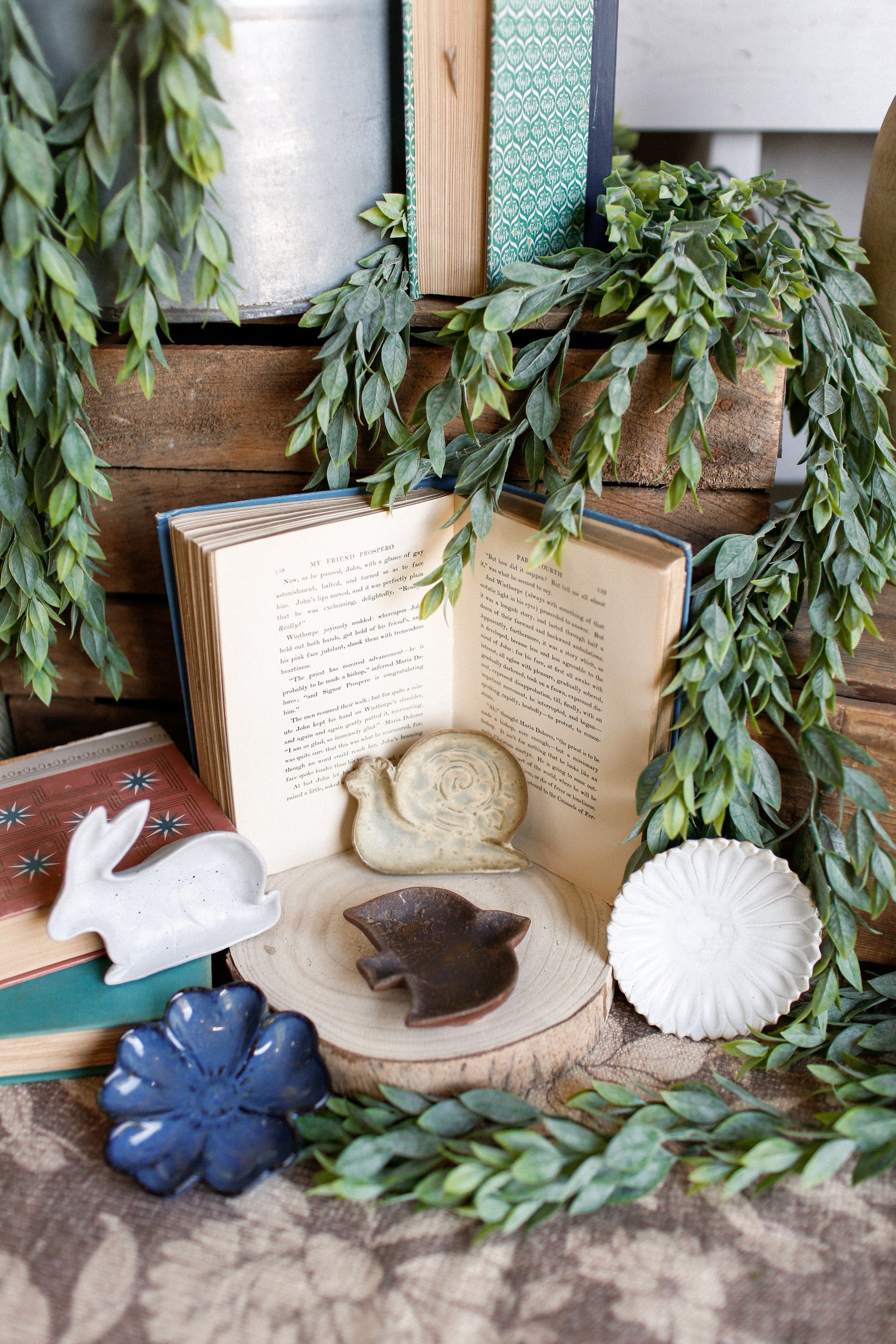 Stoneware Flora & Fauna Dish