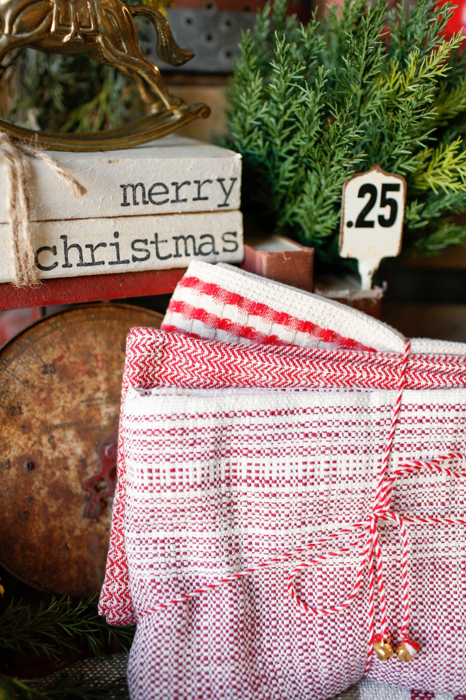 Christmas Cottage Kitchen Towel Set