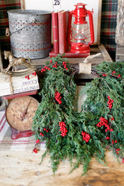 Forest Falls Berry Wreath (L)