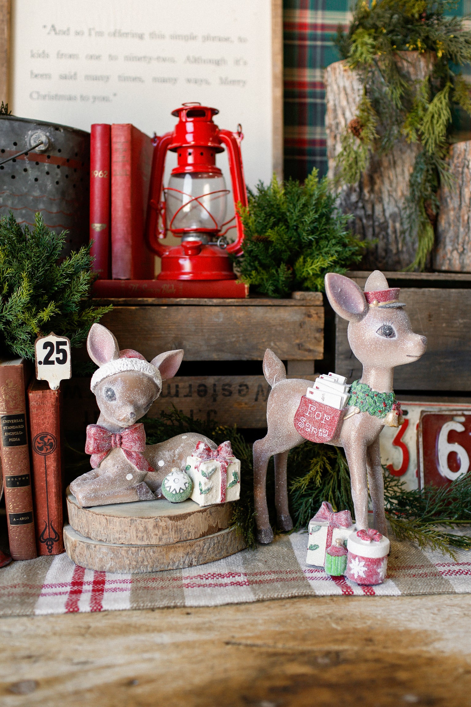 Retro Present Delivery Glitter Deer