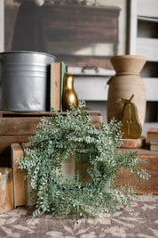 Trailing Vine Mini Wreath