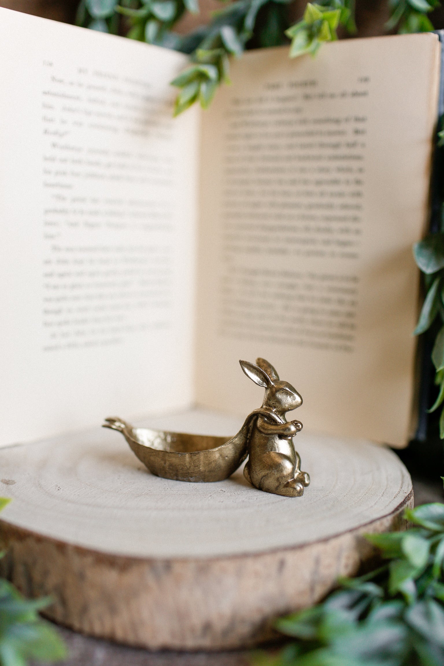 Mini Gilded Bunny & Carrot Bowl