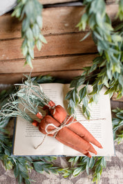 Handmade Primitive Grass Carrot Bundle