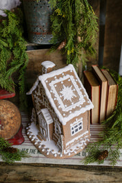 White Icing Gingerbread House (XL)