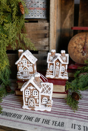White Lighted Gingerbread House (S)