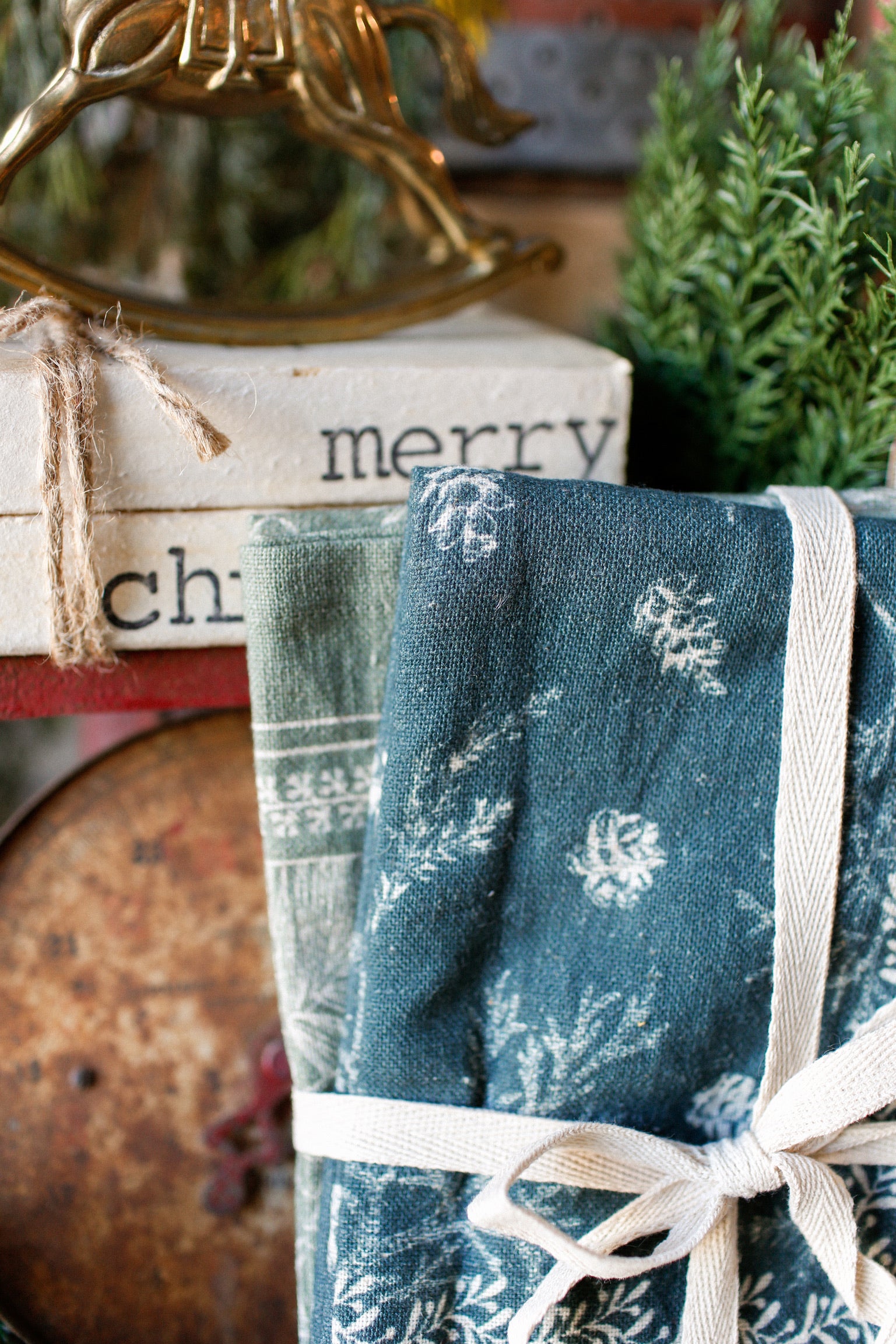 Winter Pine Kitchen Towel Set