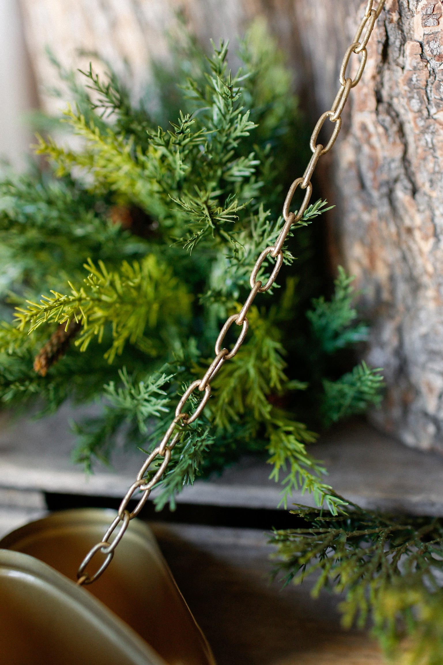 Gold Metal Hanging Bow