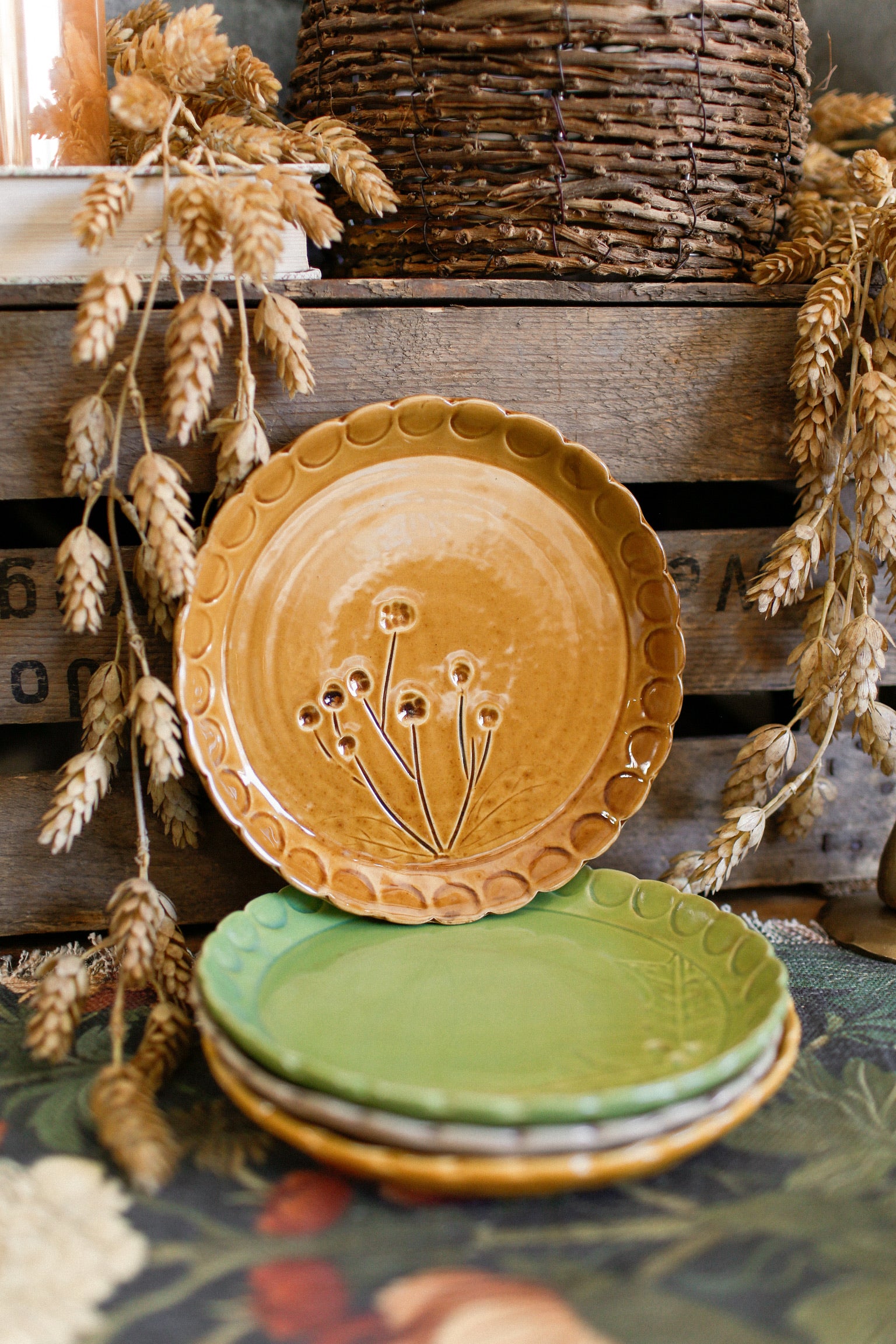 Stoneware Botanical Plate