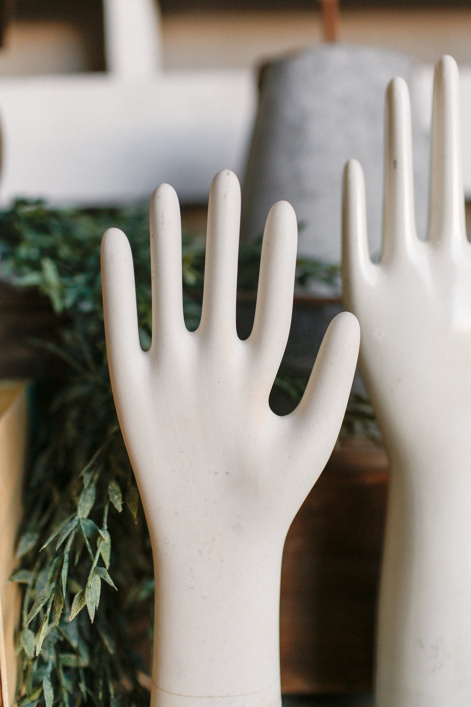 Vintage Industrial Ceramic Glove Mold (M)
