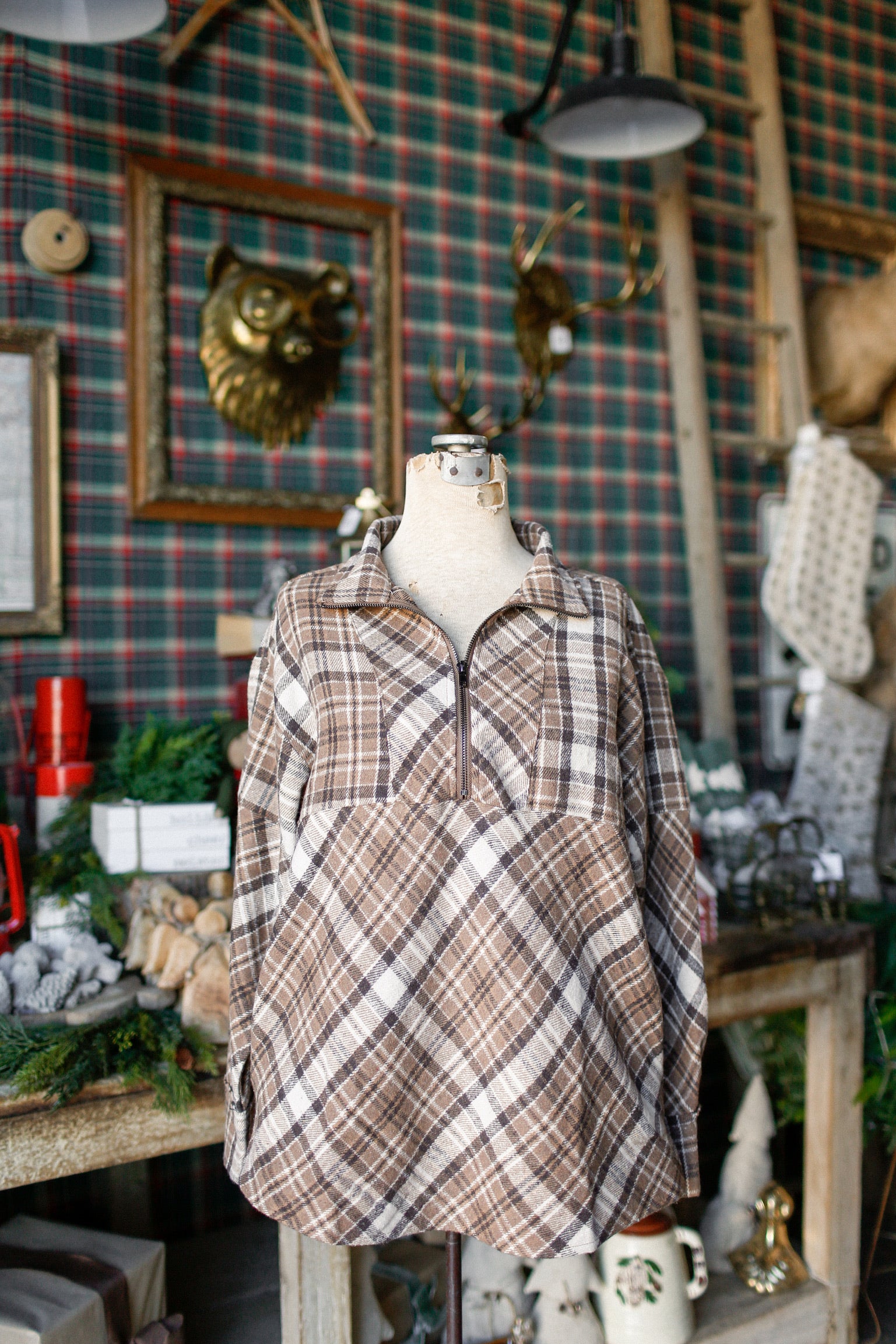 Cotswolds Plaid Pullover
