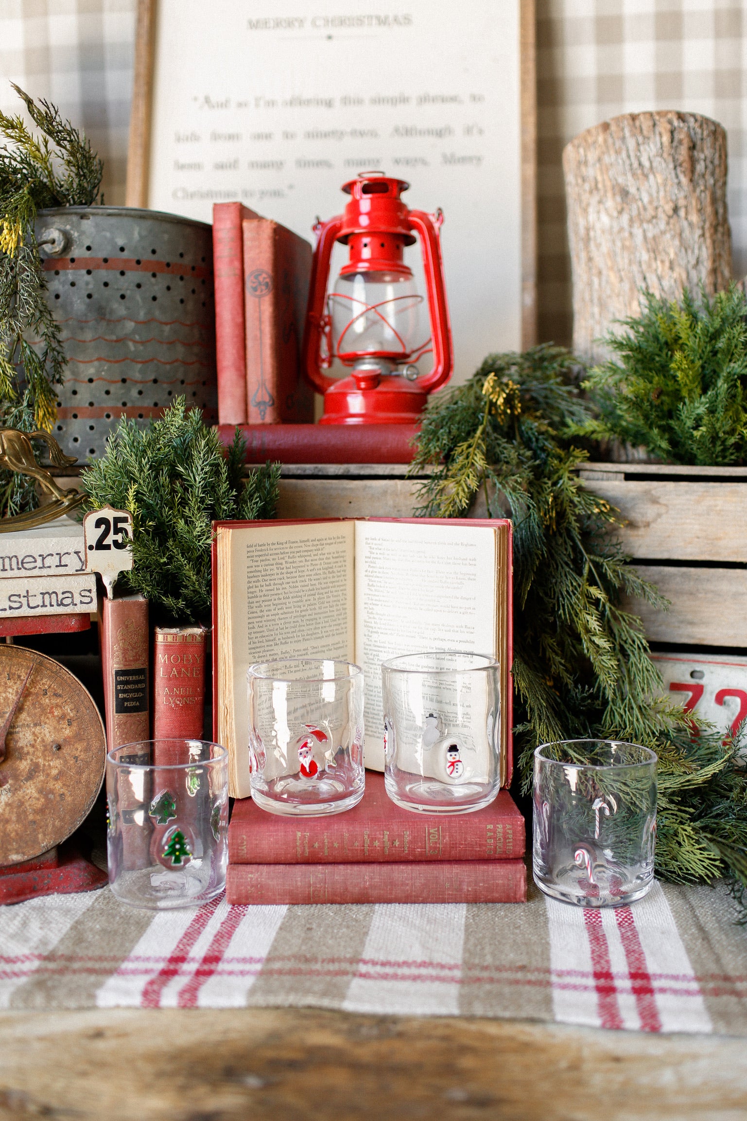 Holiday Icon Drinking Glass