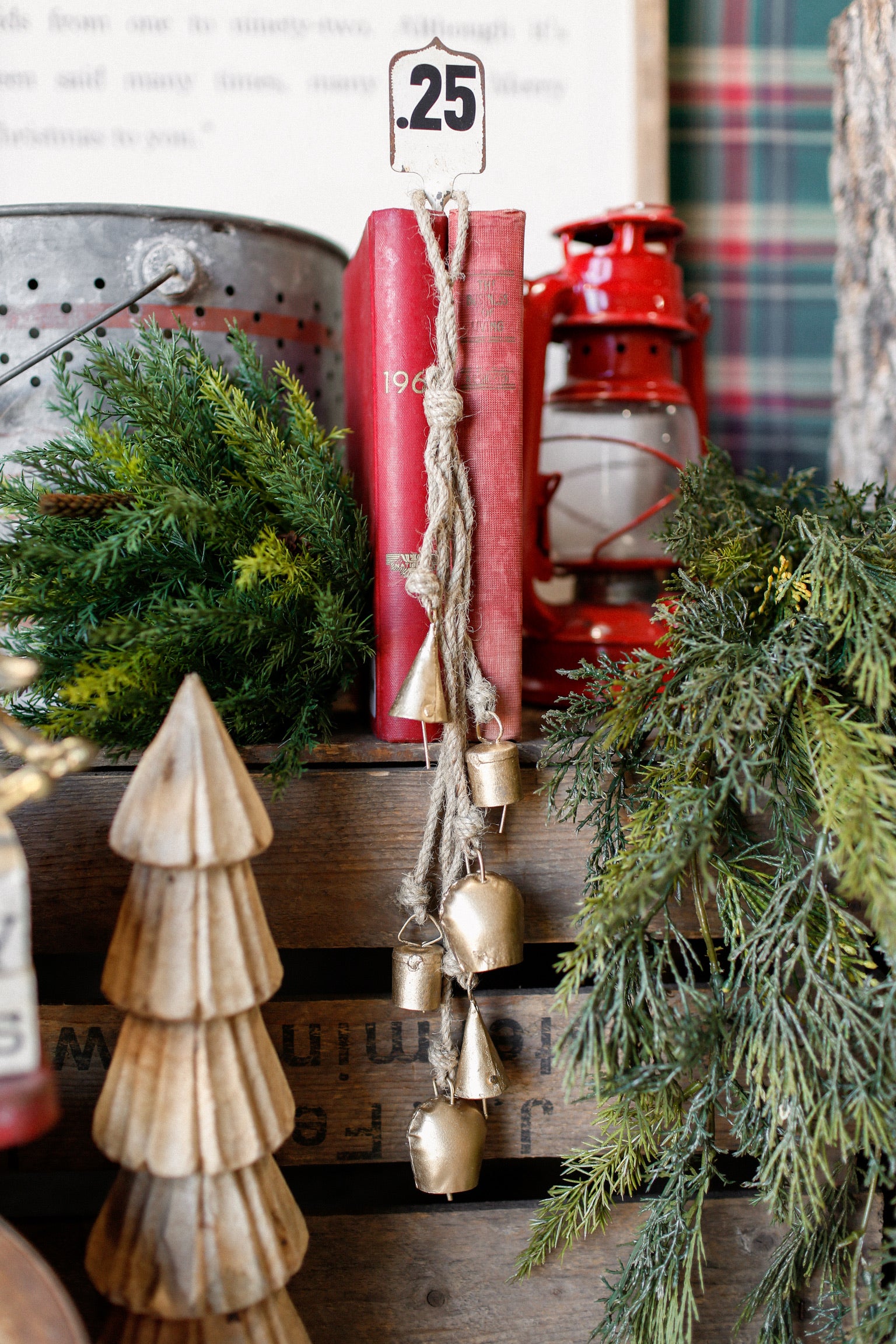 Mini Aged Gold Bell Cluster