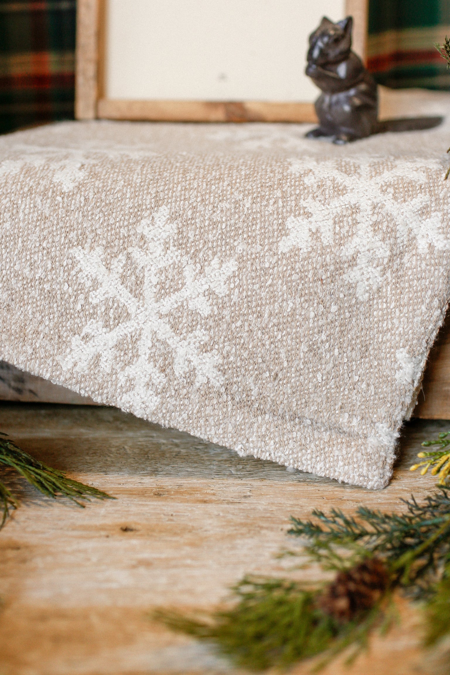 Cottage Snowflake Runner