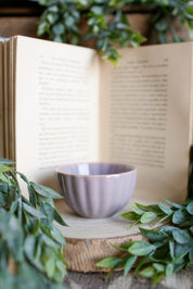 Stoneware Scalloped Bowl