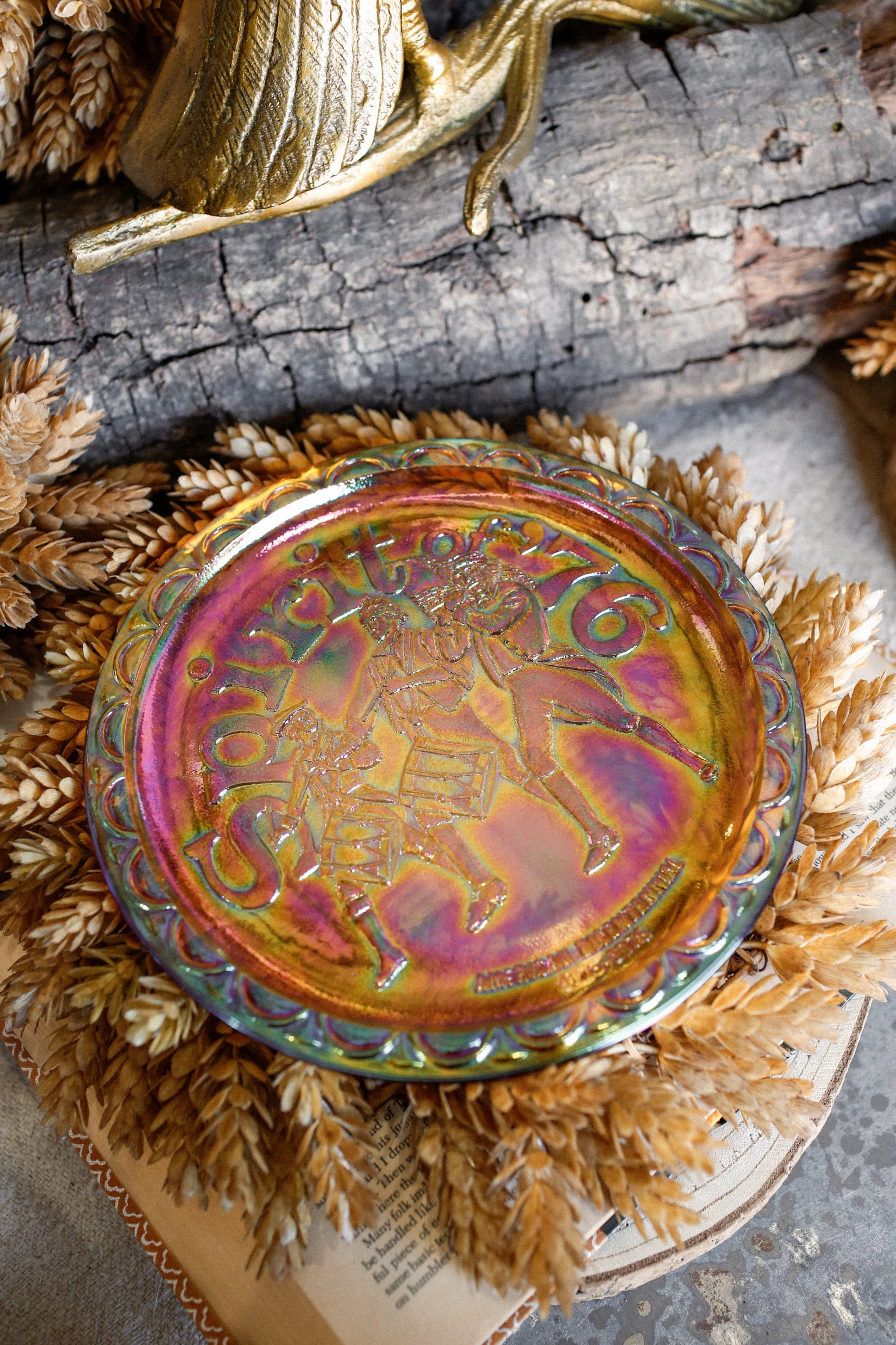 Vintage Carnival Glass Commemorative Place (Spirit of 1776)