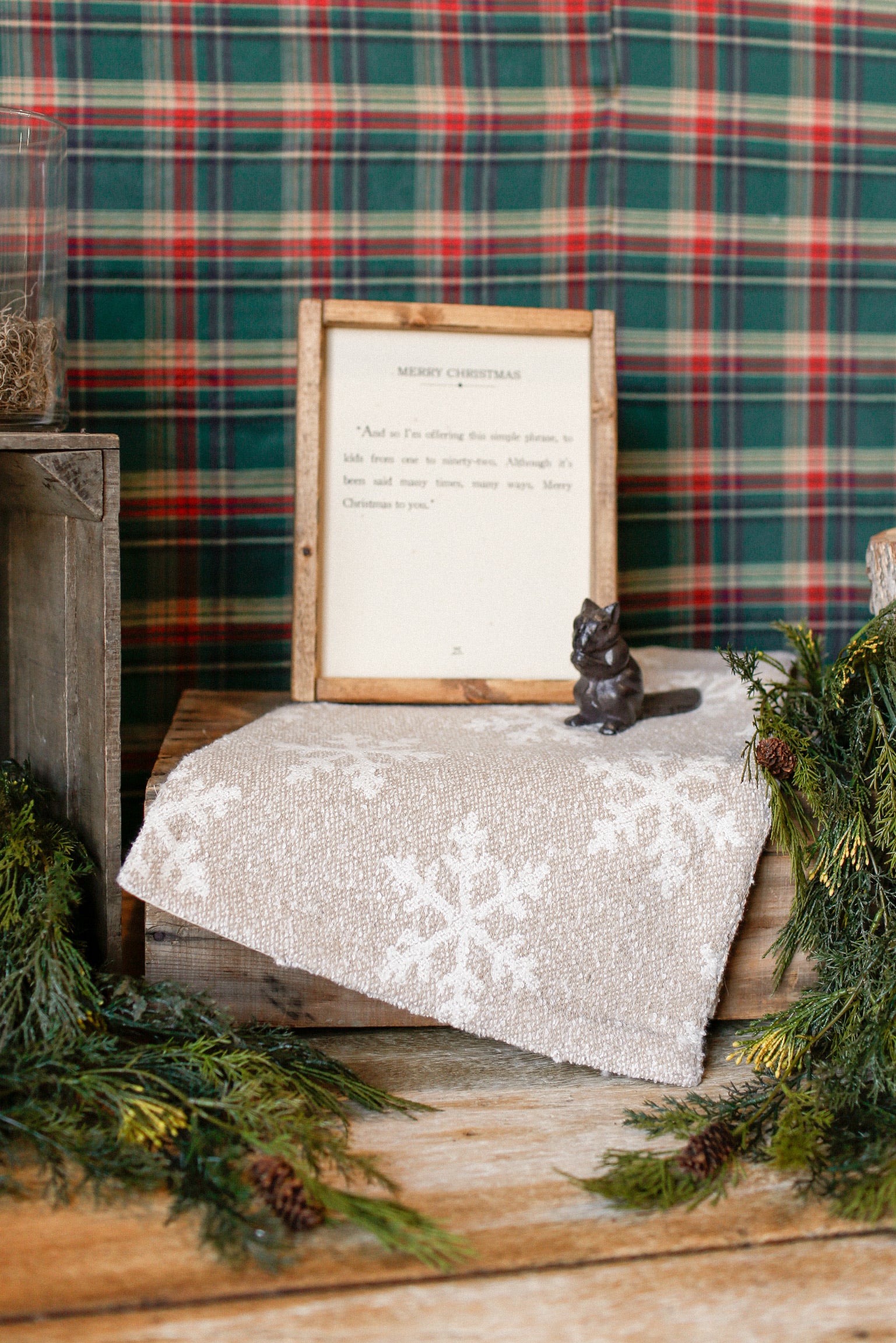 Cottage Snowflake Runner