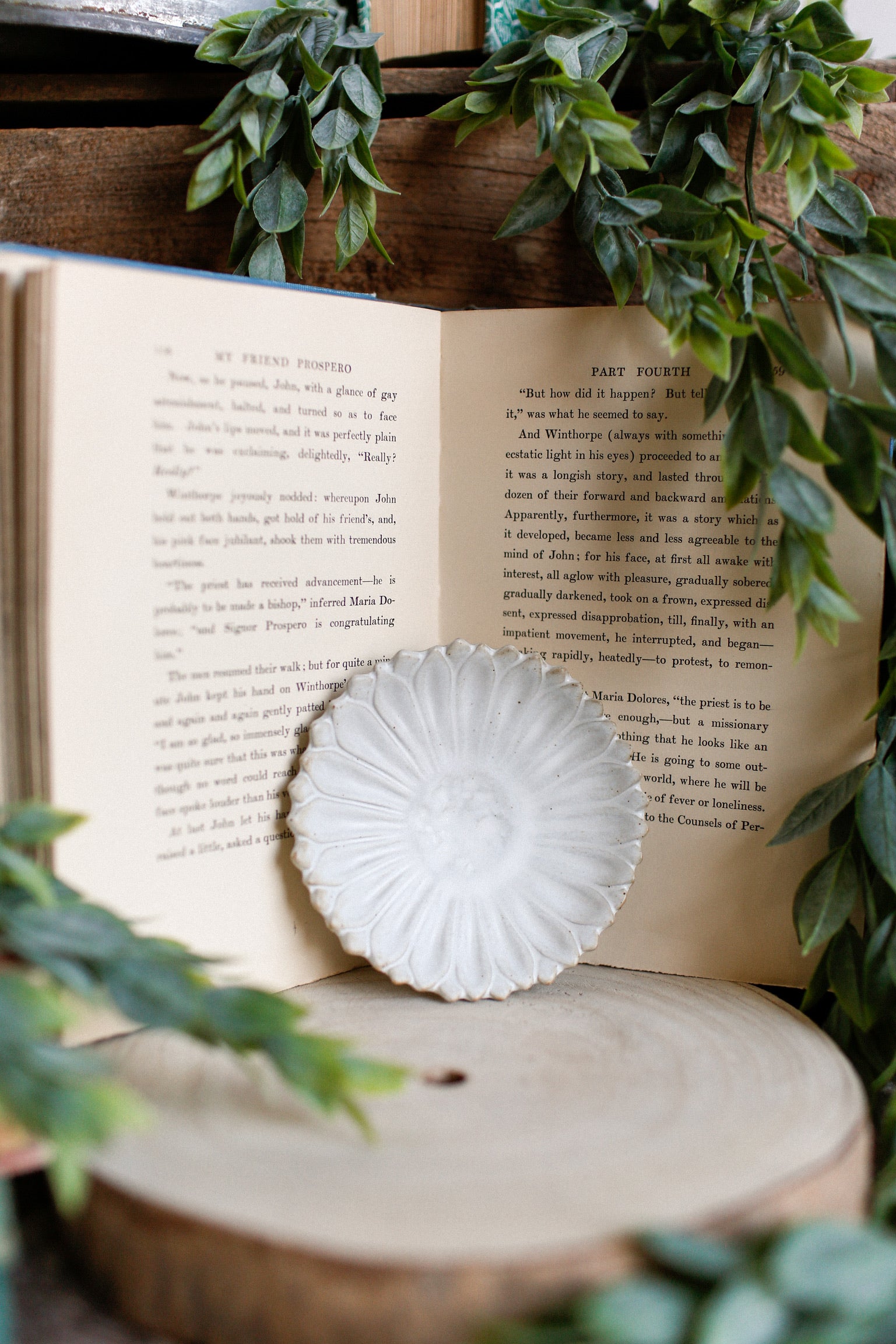 Stoneware Flora & Fauna Dish