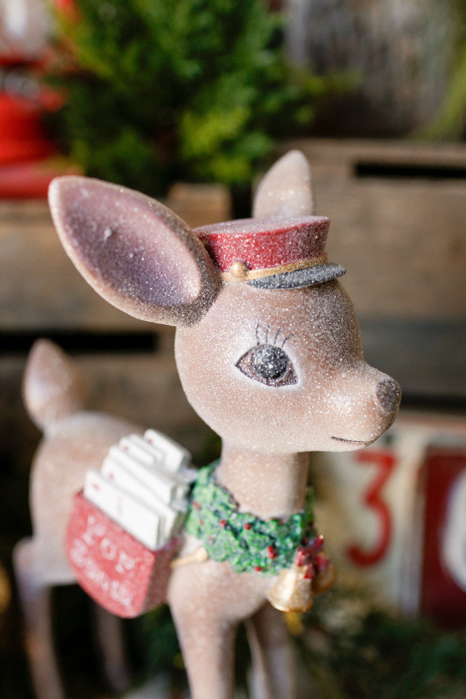 Retro Present Delivery Glitter Deer