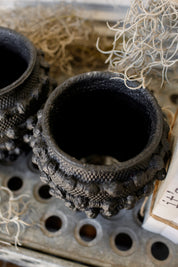 Black Harbor Textured Pot