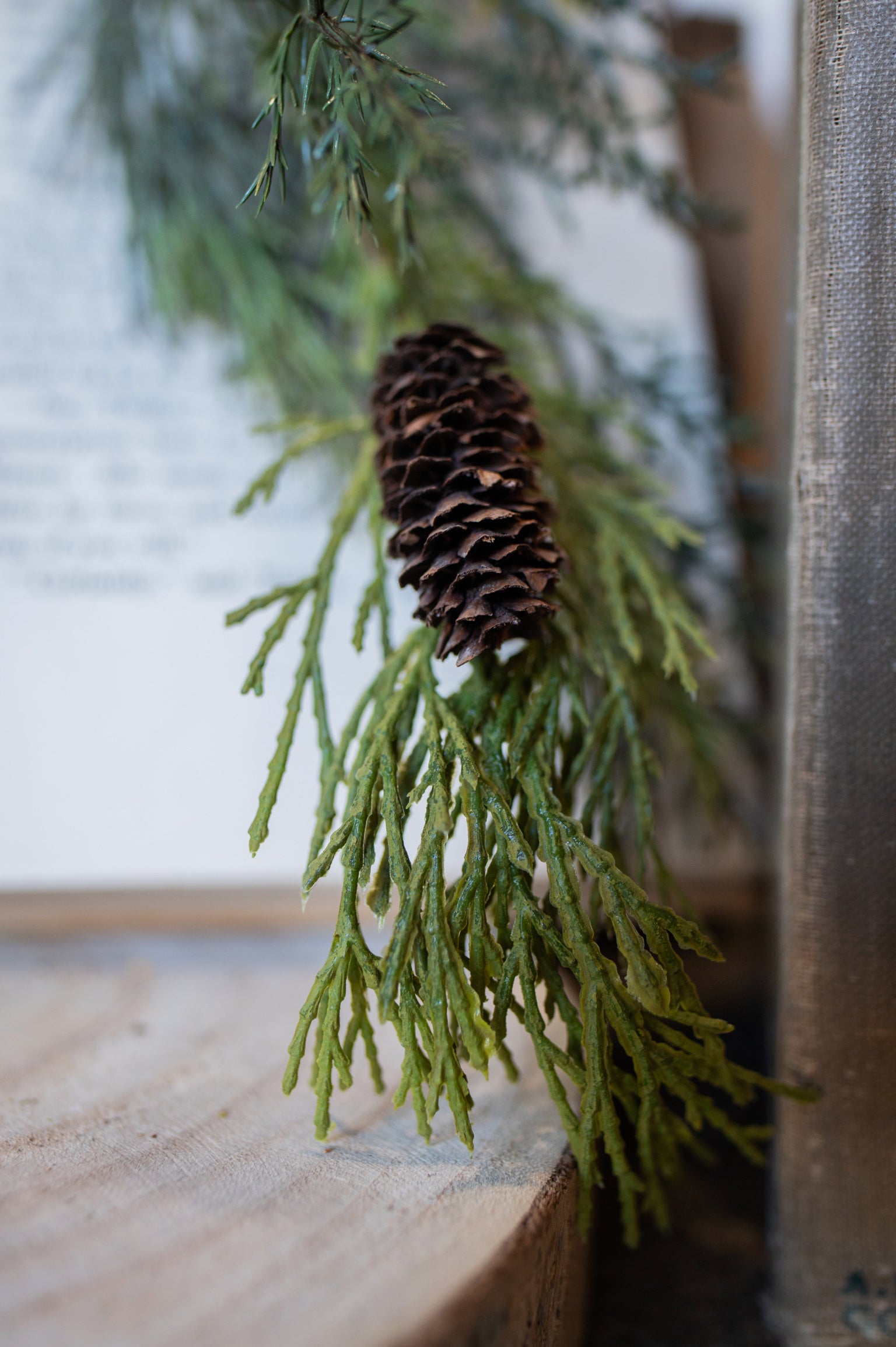 Mixed Cedar Hanging Stem