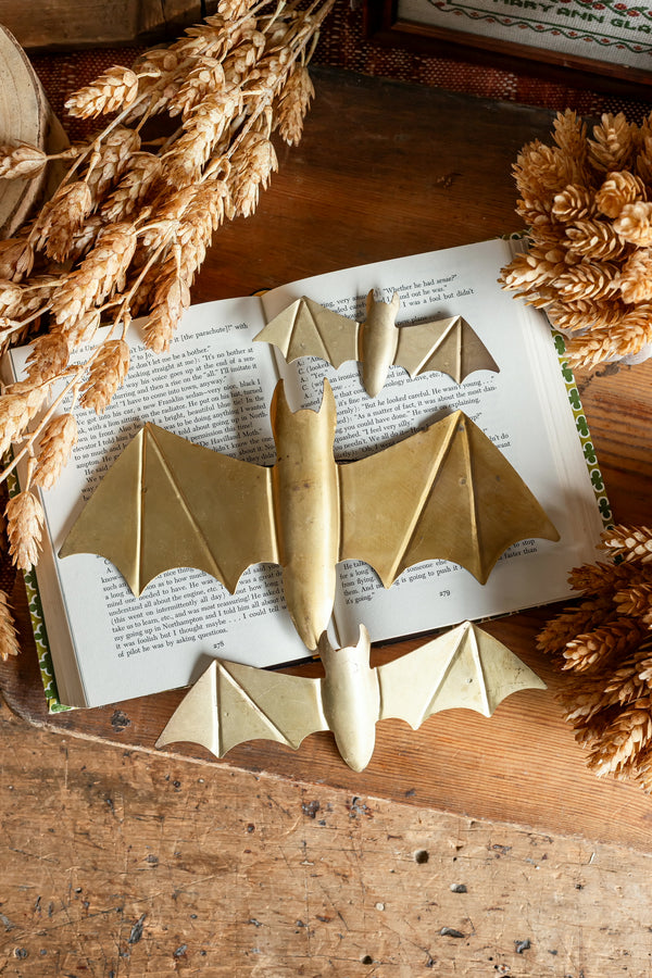 Wicked Bat Wall Set Accent Decor