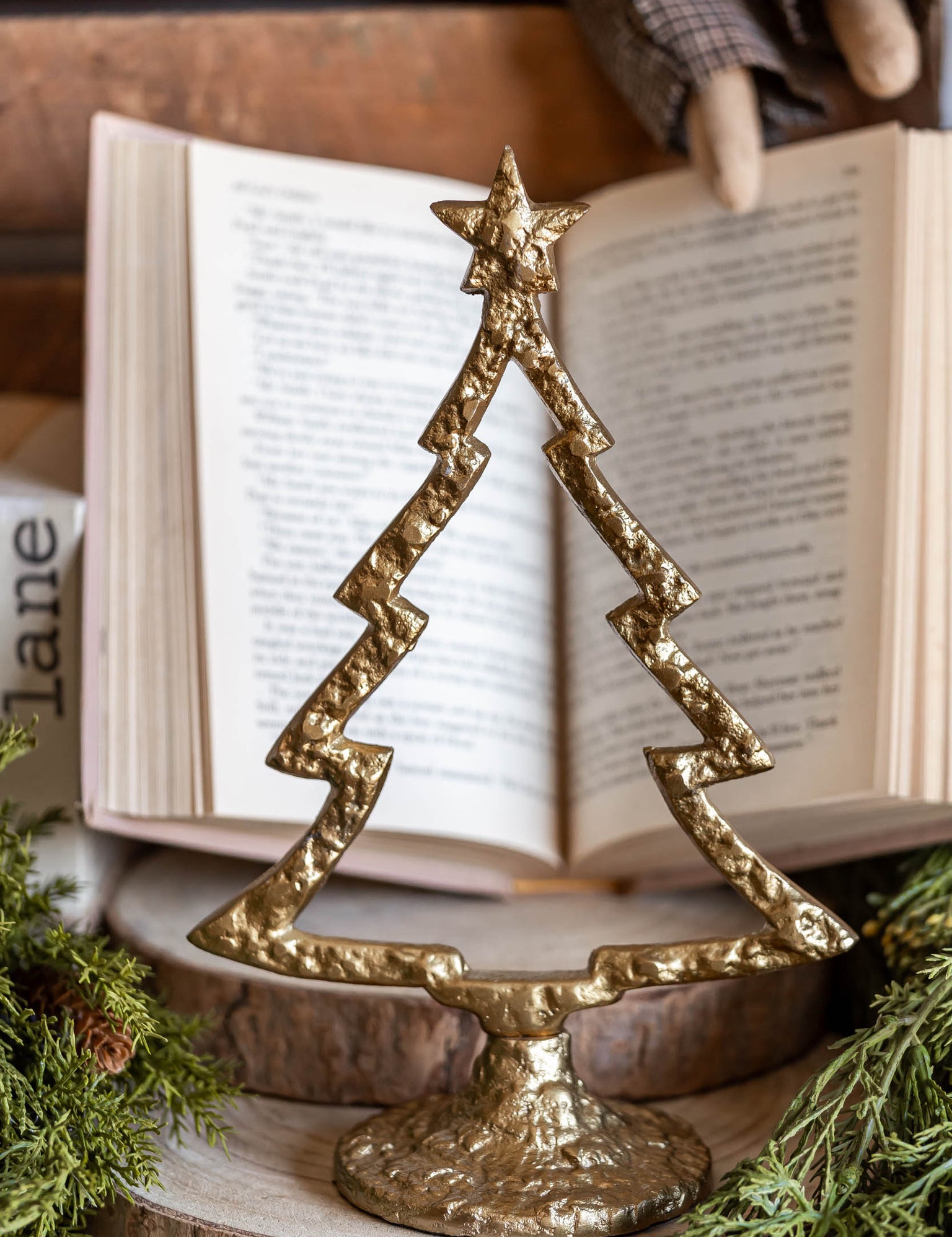 Hammered Metal Tree Accent Decor