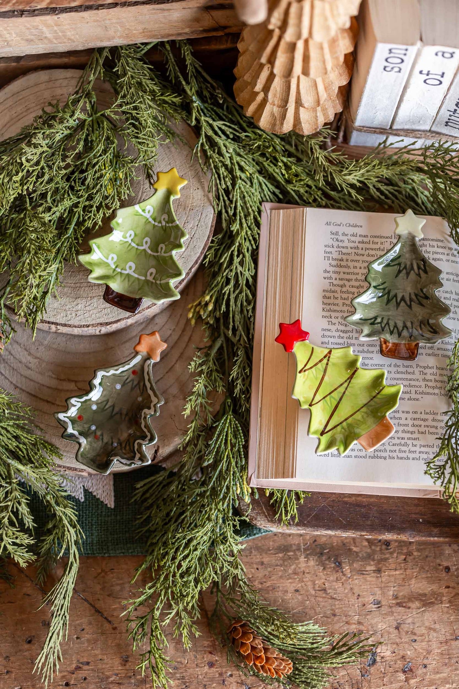 Stoneware Christmas Tree Dish Creative Co-Op