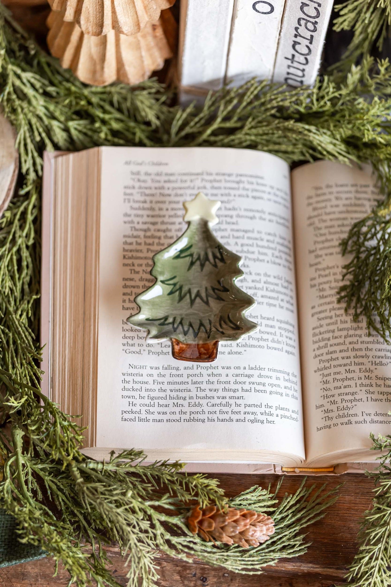 Stoneware Christmas Tree Dish Creative Co-Op
