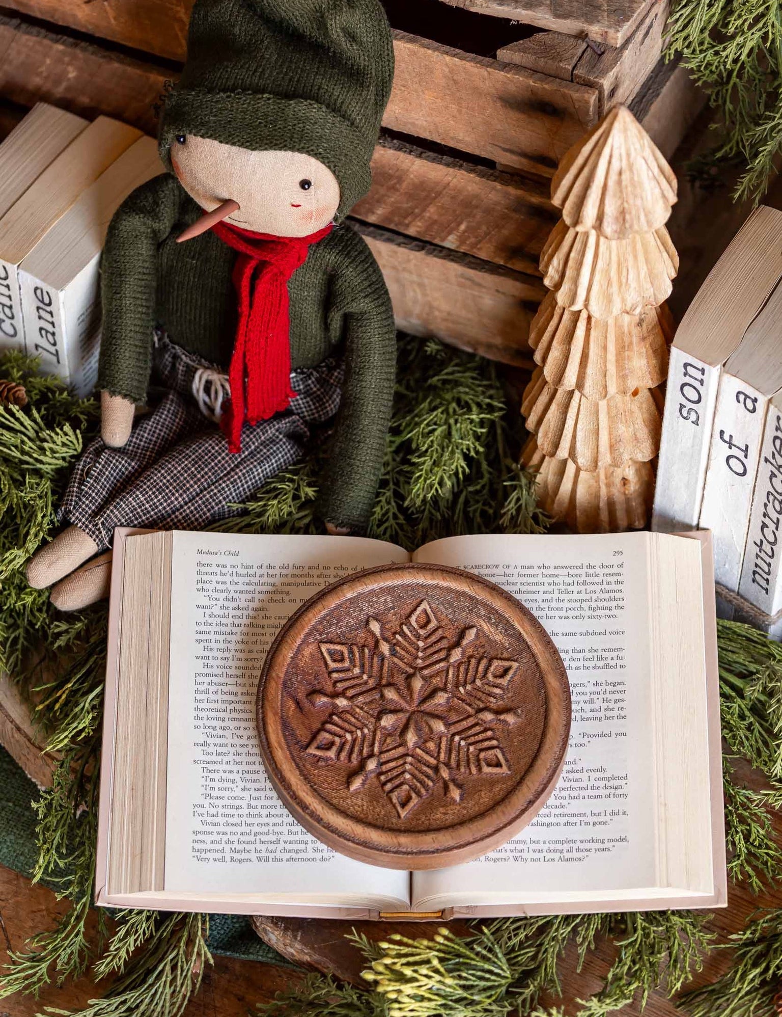 Snowflake Wall Plaque Ragon House