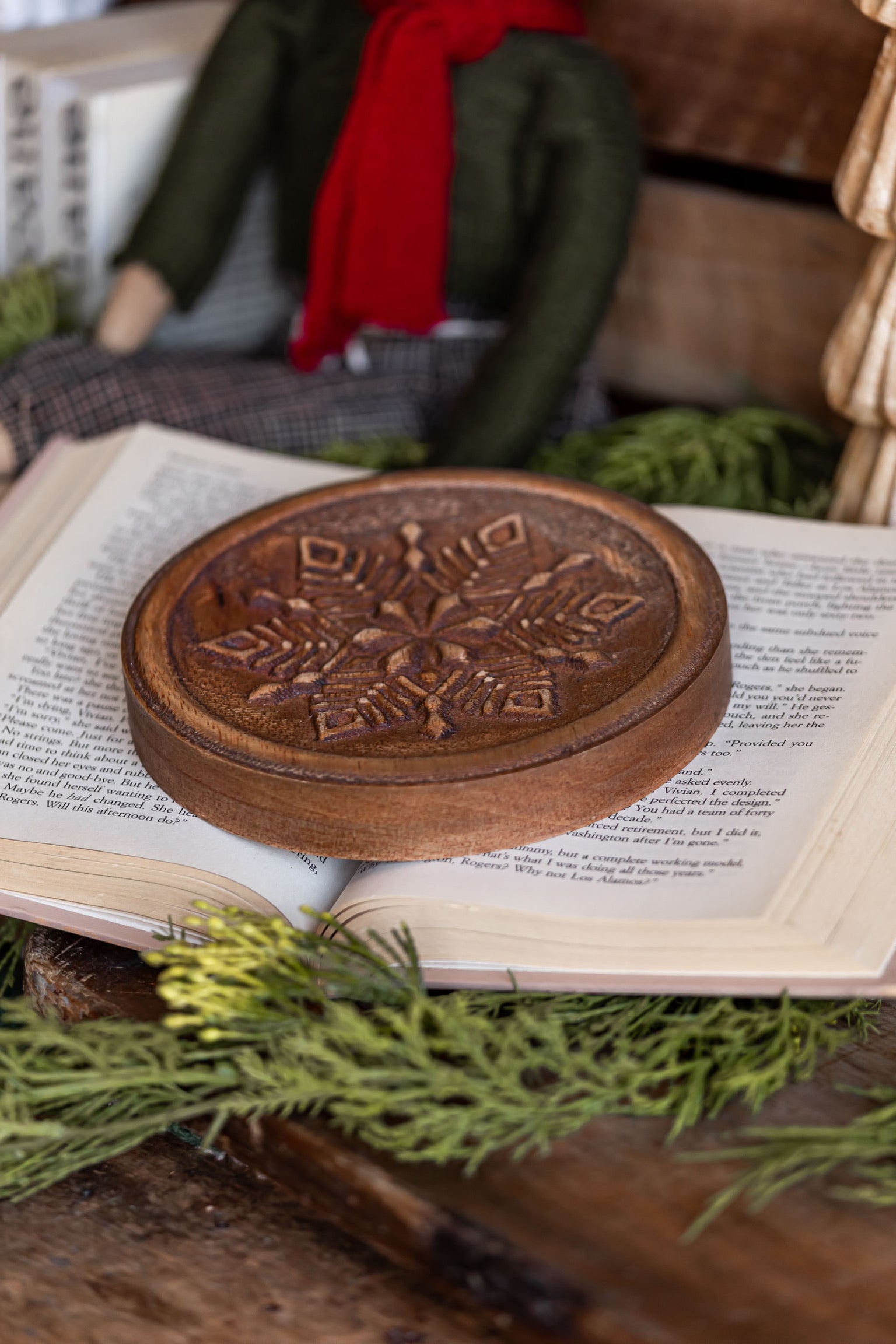Snowflake Wall Plaque Ragon House