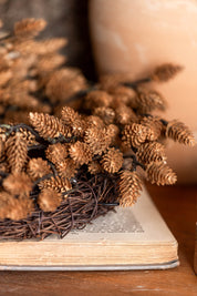 Pinecones Mini Wreath Lancaster and Vintage