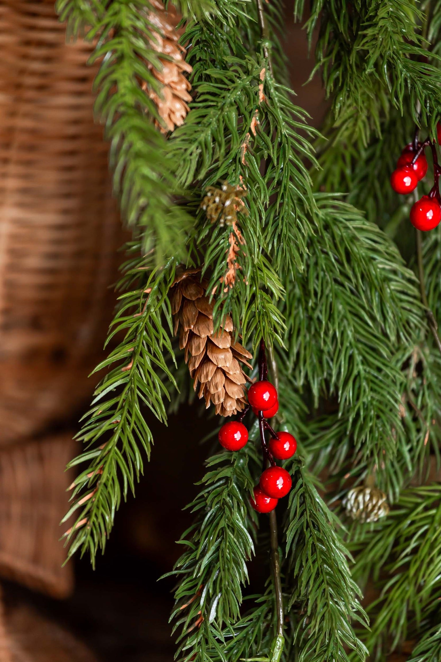 Spruce Berry Hanging Stem Lancaster and Vintage