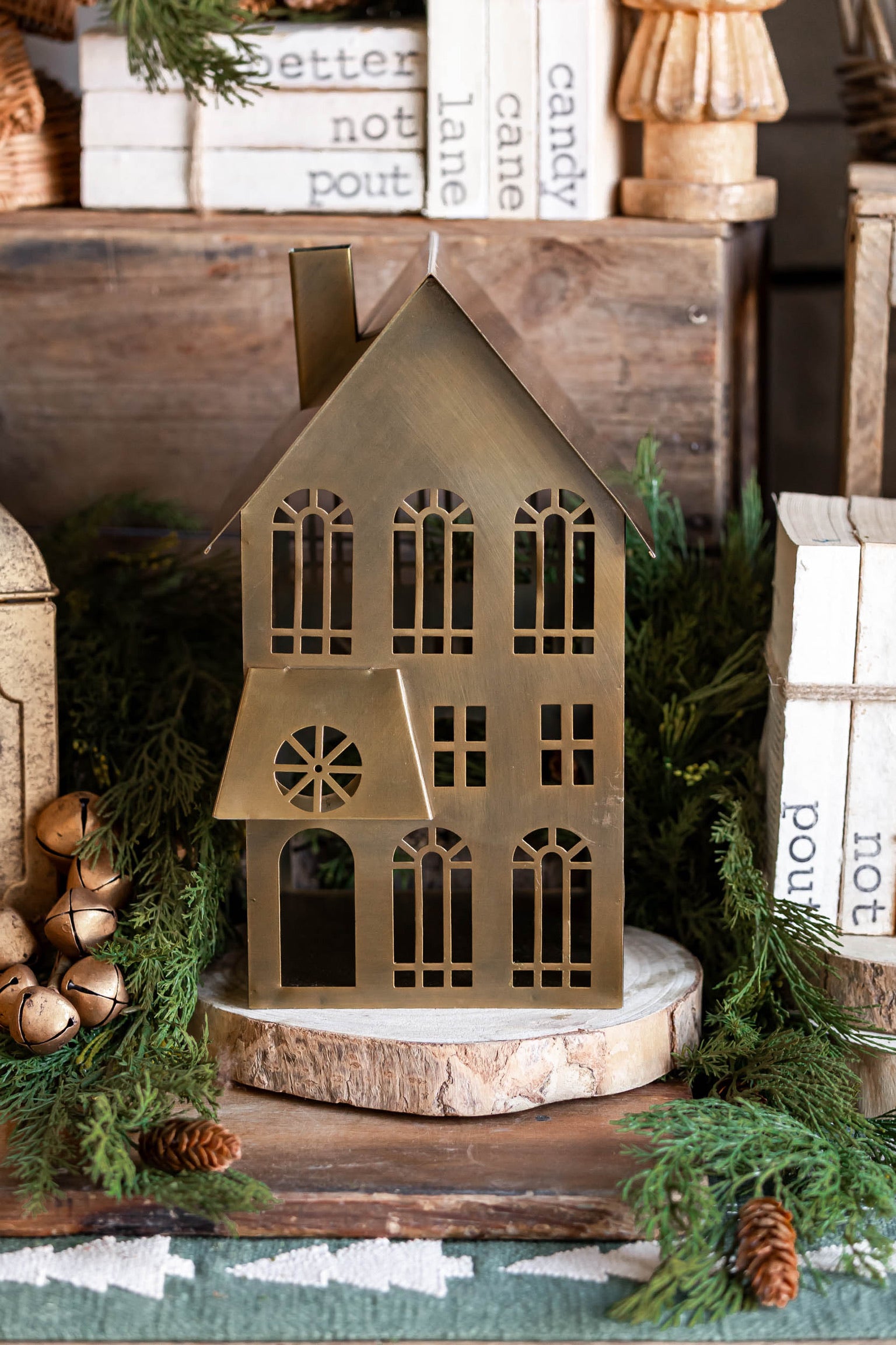 Gilded House (L) Accent Decor