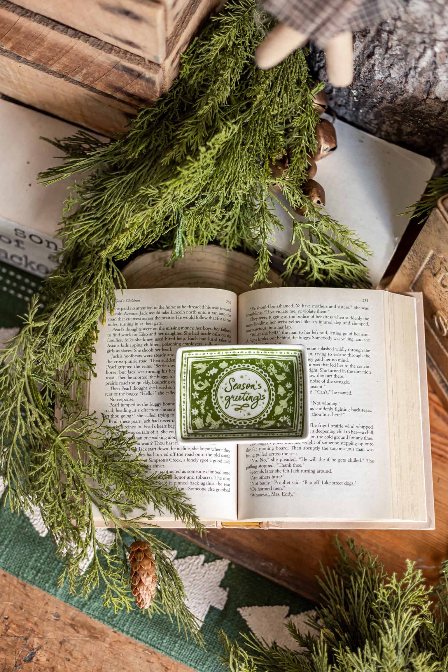 Stoneware Green Holiday Dish Creative Co-Op