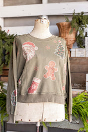 Vintage Holiday Graphic Washed Sweatshirt Davi & Dani