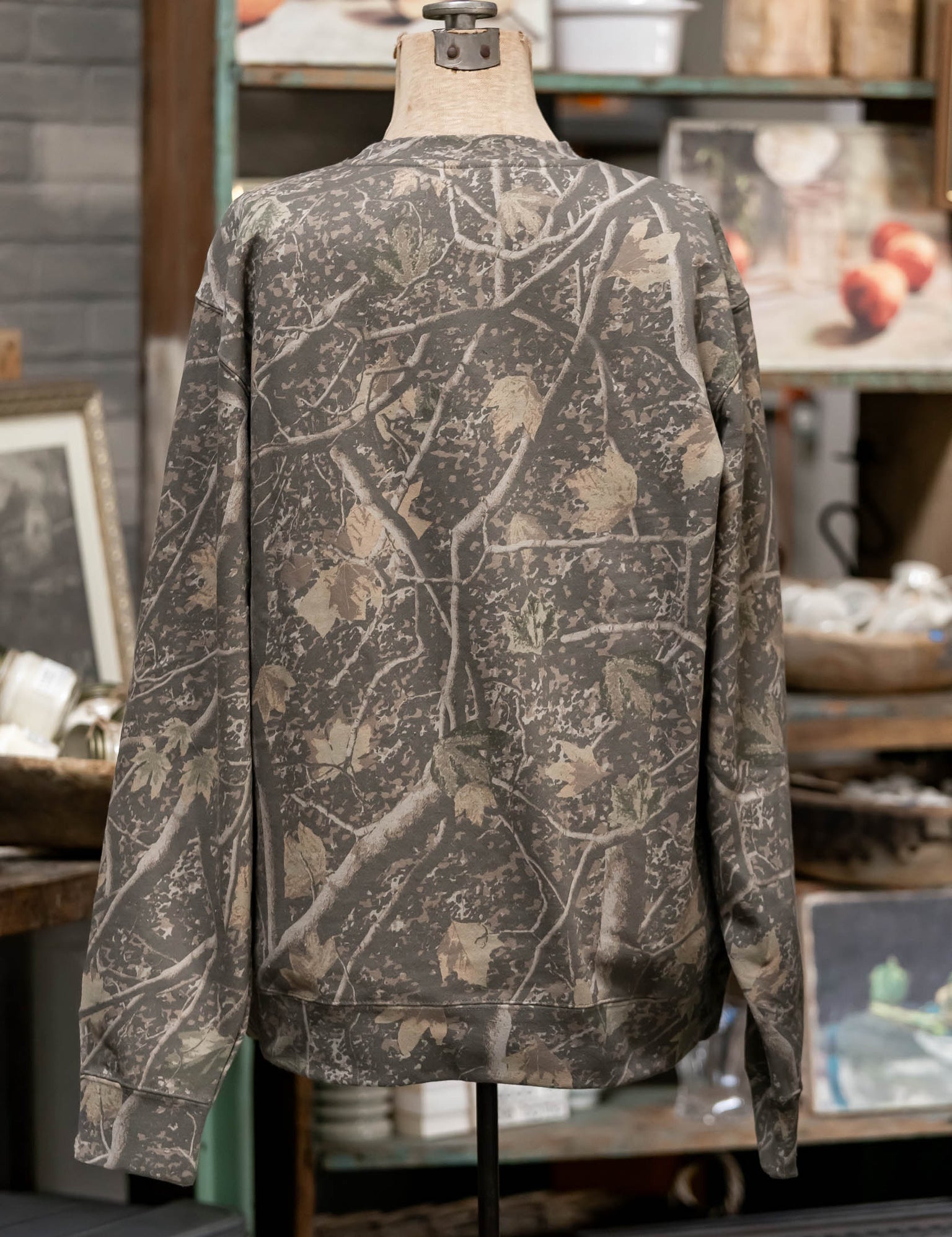 Flying Mallard Ducks Embroidered Camo Crewneck Sweatshirt Fashion City