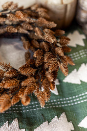 Pinecones Mini Wreath Lancaster and Vintage
