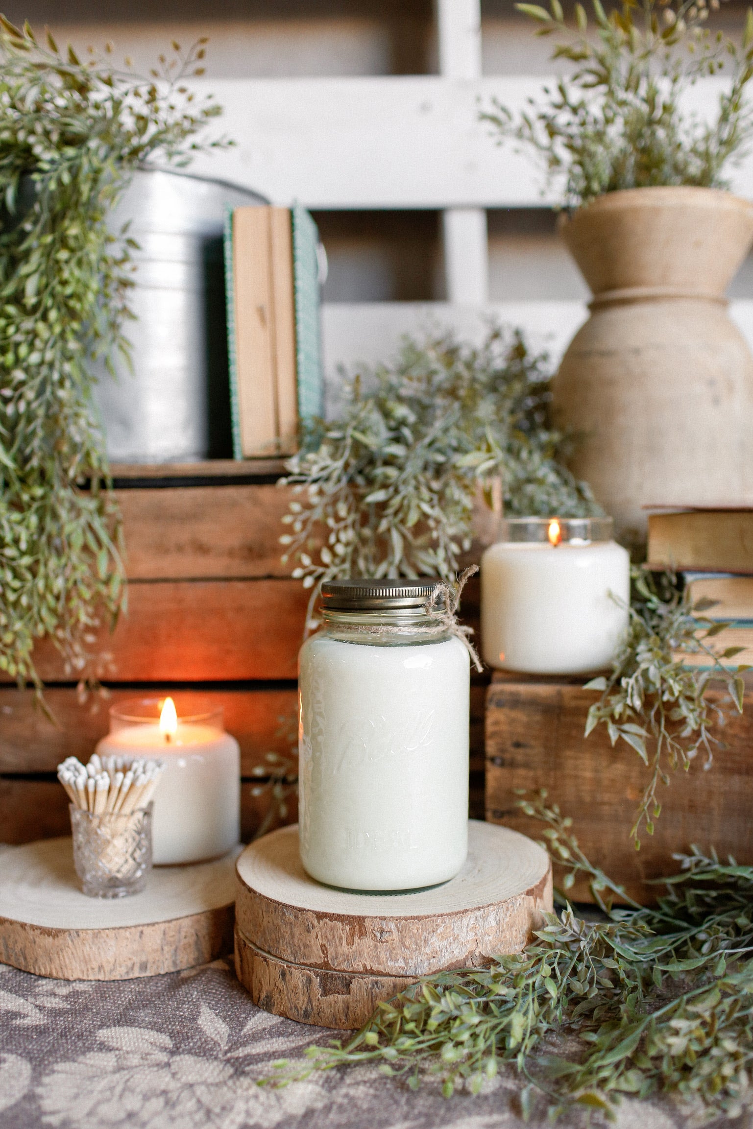 Ball Mason Jar Candle (28 oz)